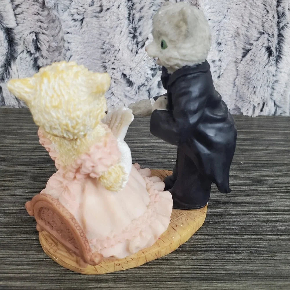 Southern Belle Bride And Groom Kitty Cat Decorative Figurine 3.5